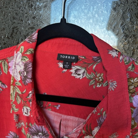Torrid Red Floral Button Down Shirt - Picture 2 of 11